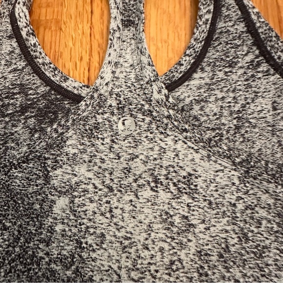 Lululemon Cool Racerback II Luon Spray Jacquard White Black unsure of side @ - Picture 12 of 12